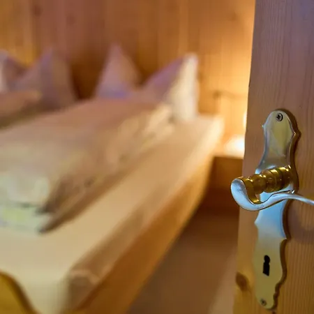 Haus Muster - Hochmontafon Pensjonat 3*